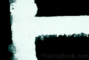 内层连接完好，无任何分层现象的线路板切片图